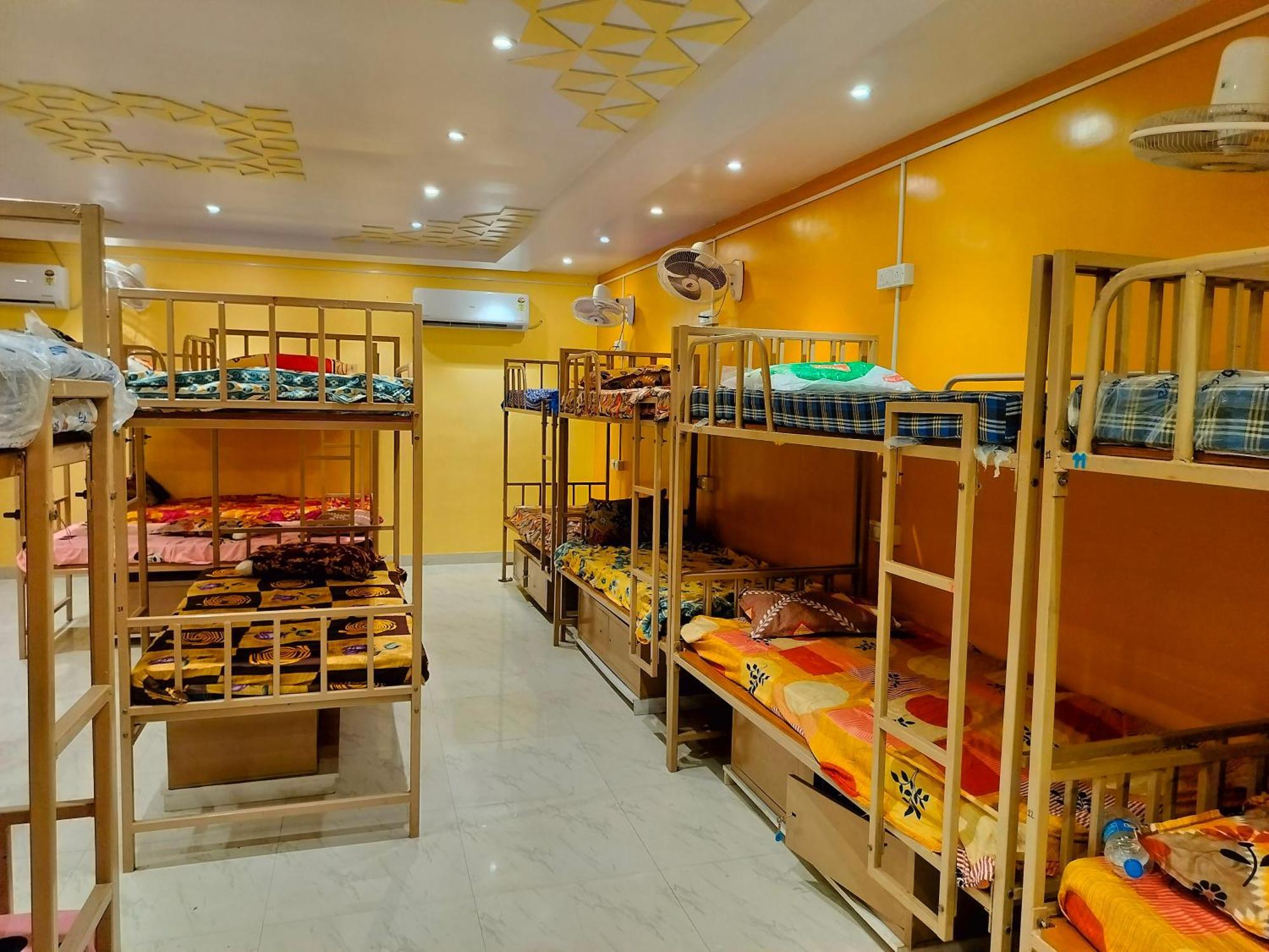 Sri Durga Jatri Nibasa Hostel Brahmapur Εξωτερικό φωτογραφία